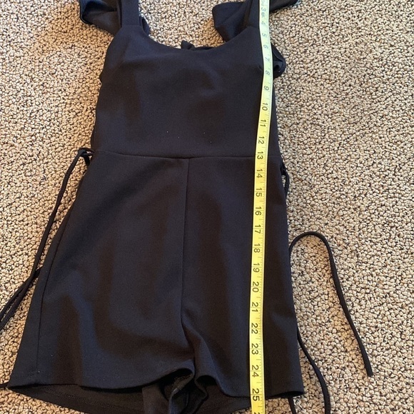 Malibu Sugar Girls Size Small Black Dressy Romper in Like New Condition - Picture 10 of 11